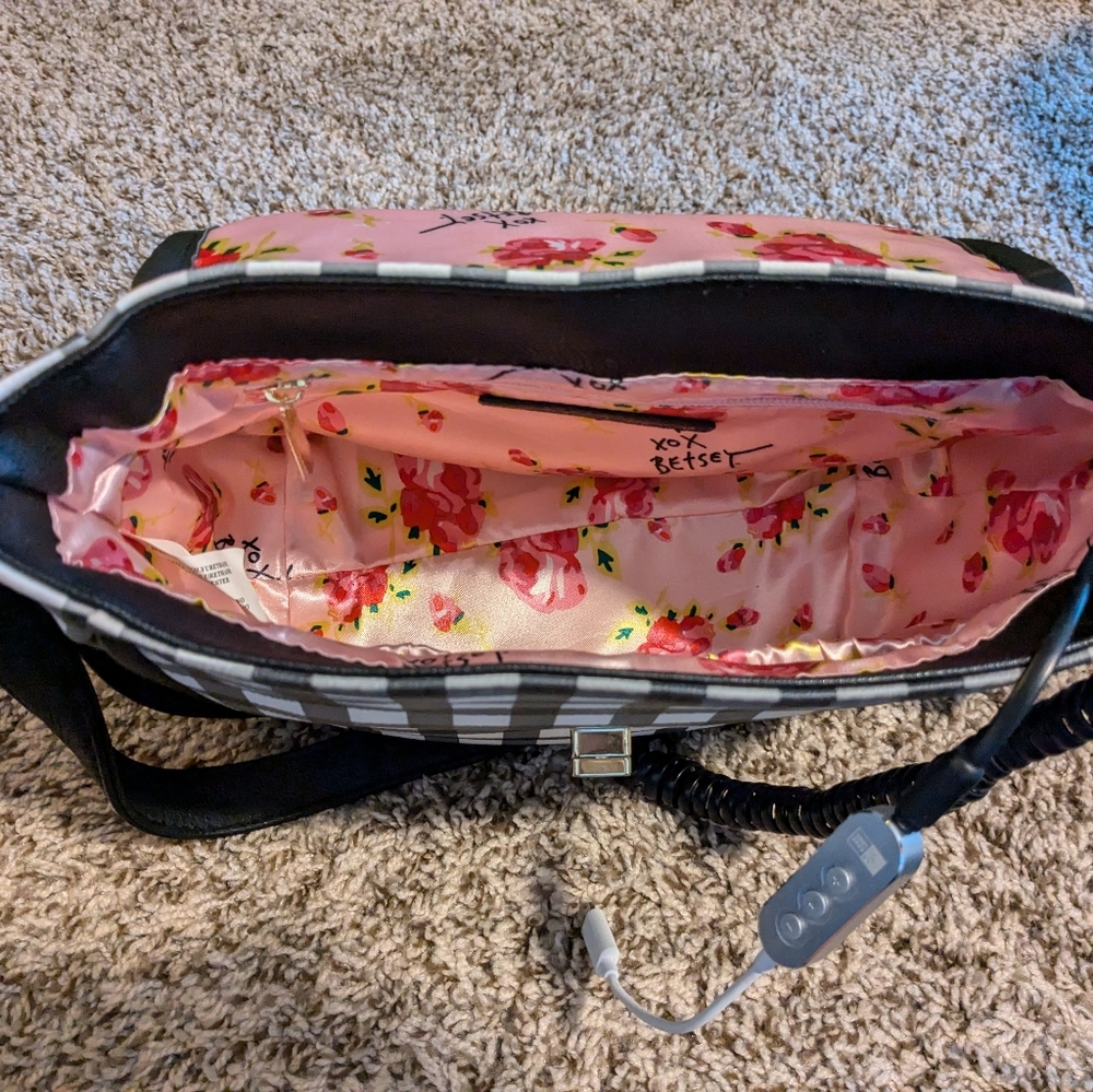 Betsey Johnson Telephone Purse - image 7